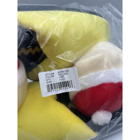 PEANUTS Charlie Brown Family Christmas 3D Slippers Adult Mens Size 9 / 10 NEW - Picture 4 of 8